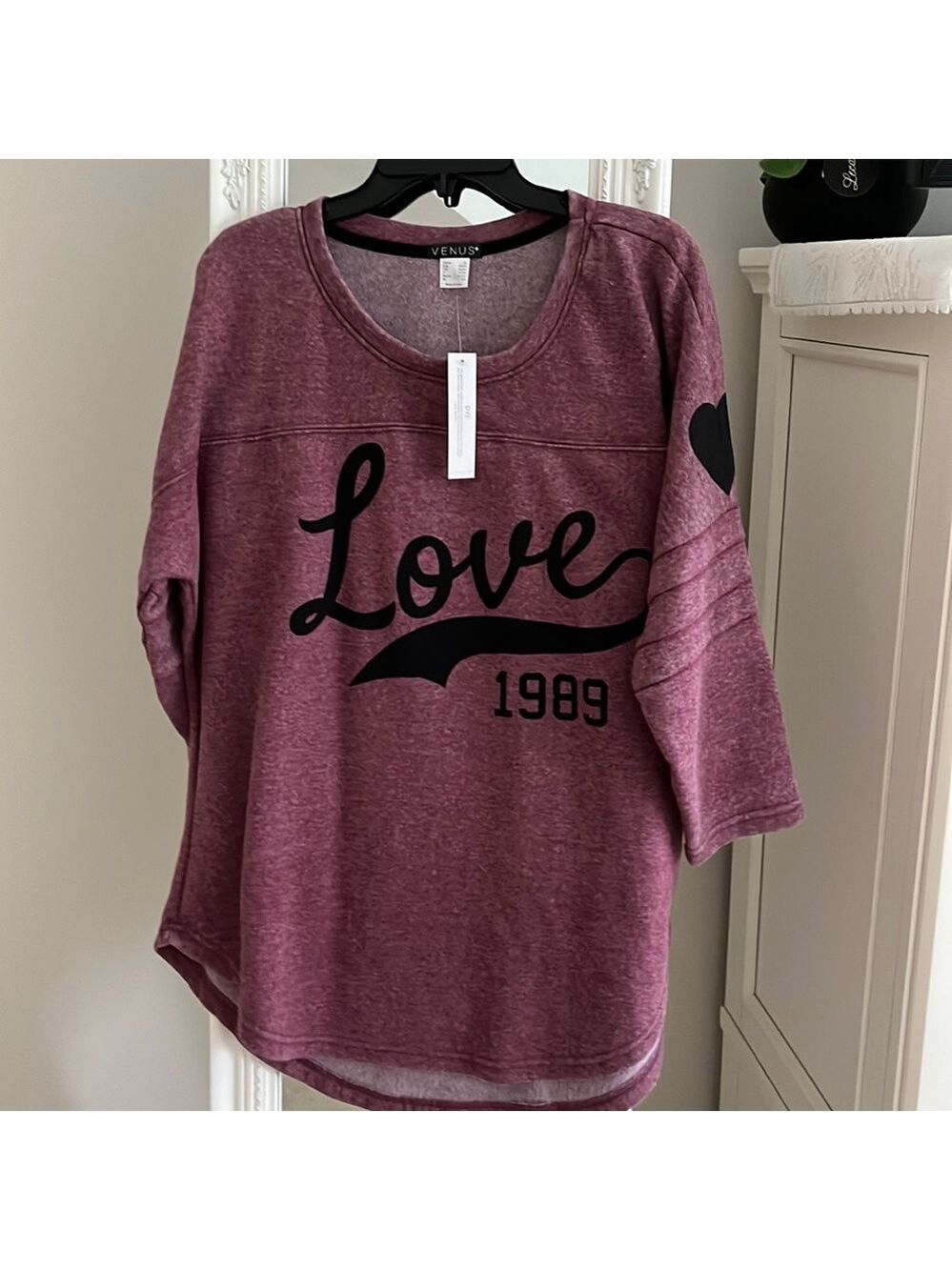 Venus 3/4” sleeve sweatshirt